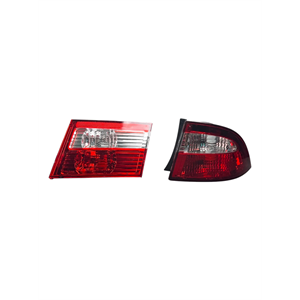 snt-samand-right-fender-and-trunk-tail-light-detail