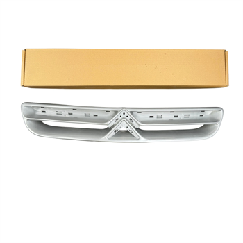 zantia-silver-front-grille-front-view