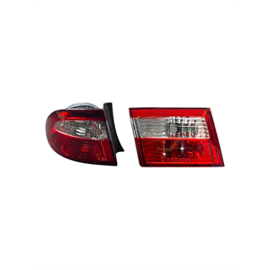 snt-samand-left-fender-and-trunk-tail-light-detail
